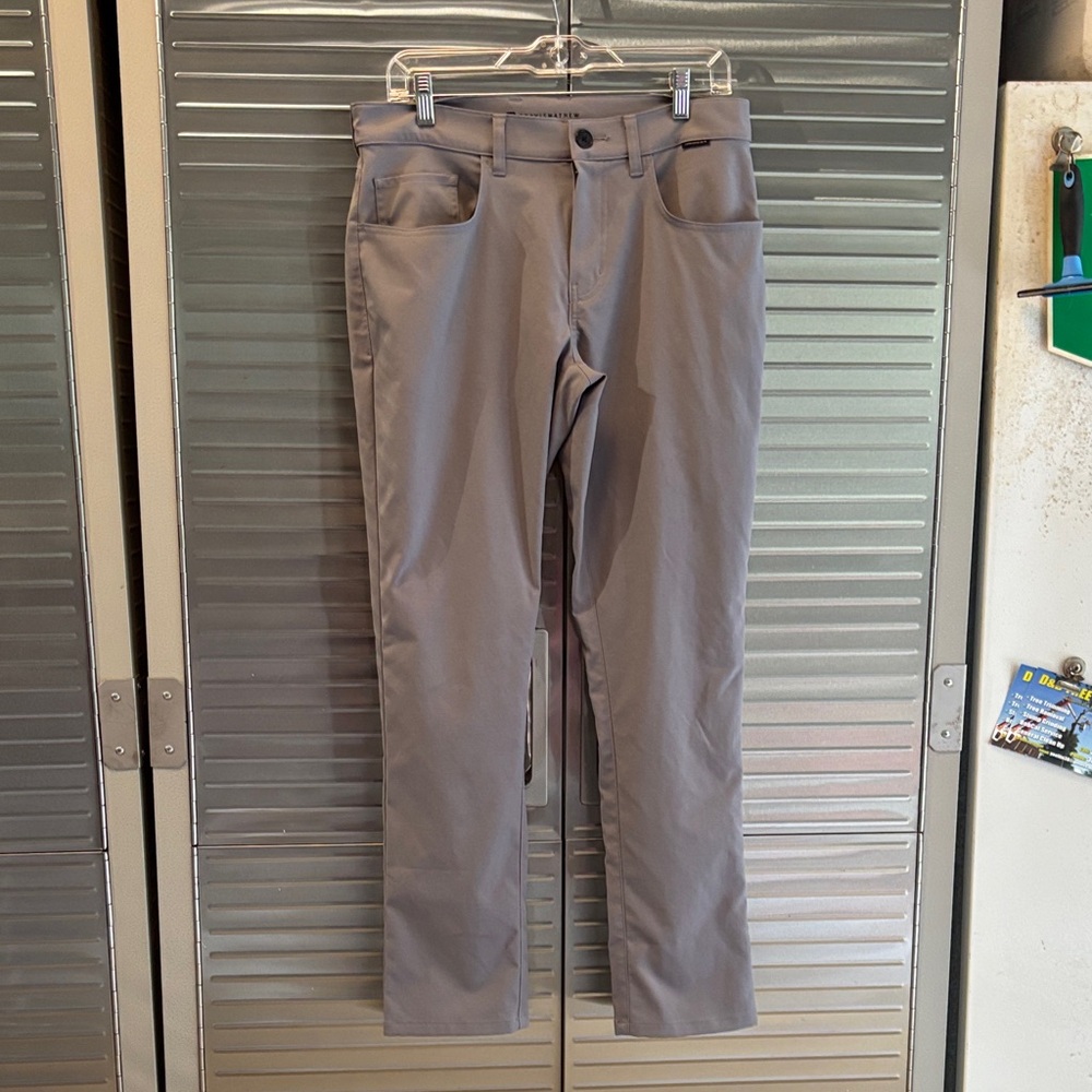 Travis Matthews golf pant gray